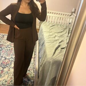 Elegant Brown Women's Pantsuit Set